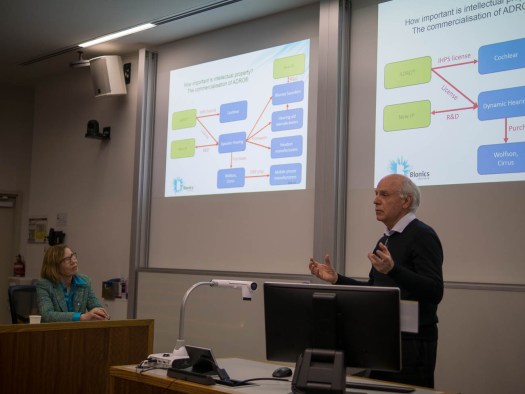 p1290180-blameysaunders